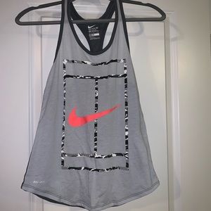 Nike tank